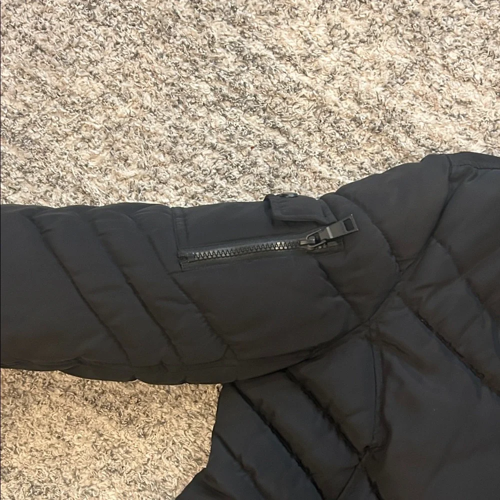 Madden Black Puffer Jacket with Faux Fur Hood size MM - Picture 6 of 16